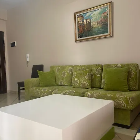 Lungomare Apartman *